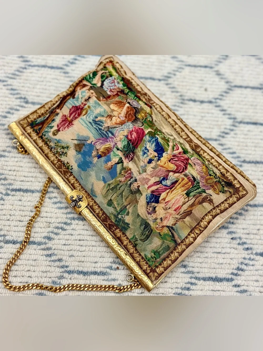 1930’s Vintage Scenic Tapestry Rhinestone Fleur-de-Lis-Clasp Coquette Handbag - Picture 6 of 16